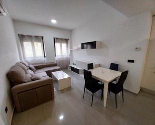 Sala d'estar de Apartament de lloguer en  Jaén Capital amb Aire condicionat, Calefacció i Moblat