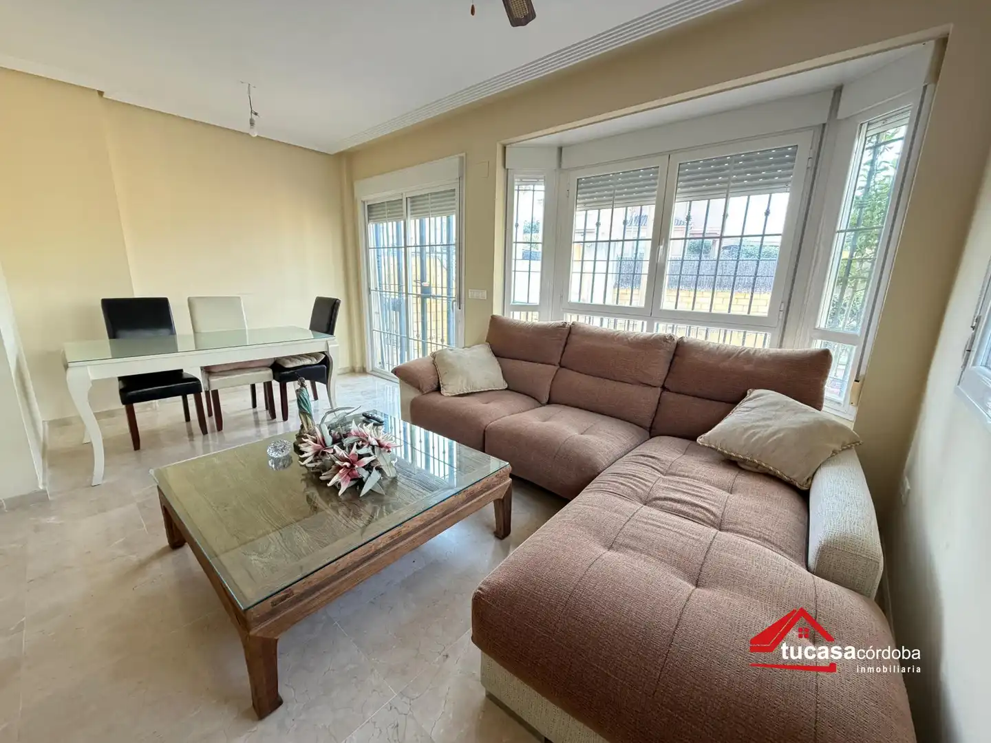 Sala de estar de Casa adosada en venta en  Córdoba Capital con Aire acondicionado y Piscina