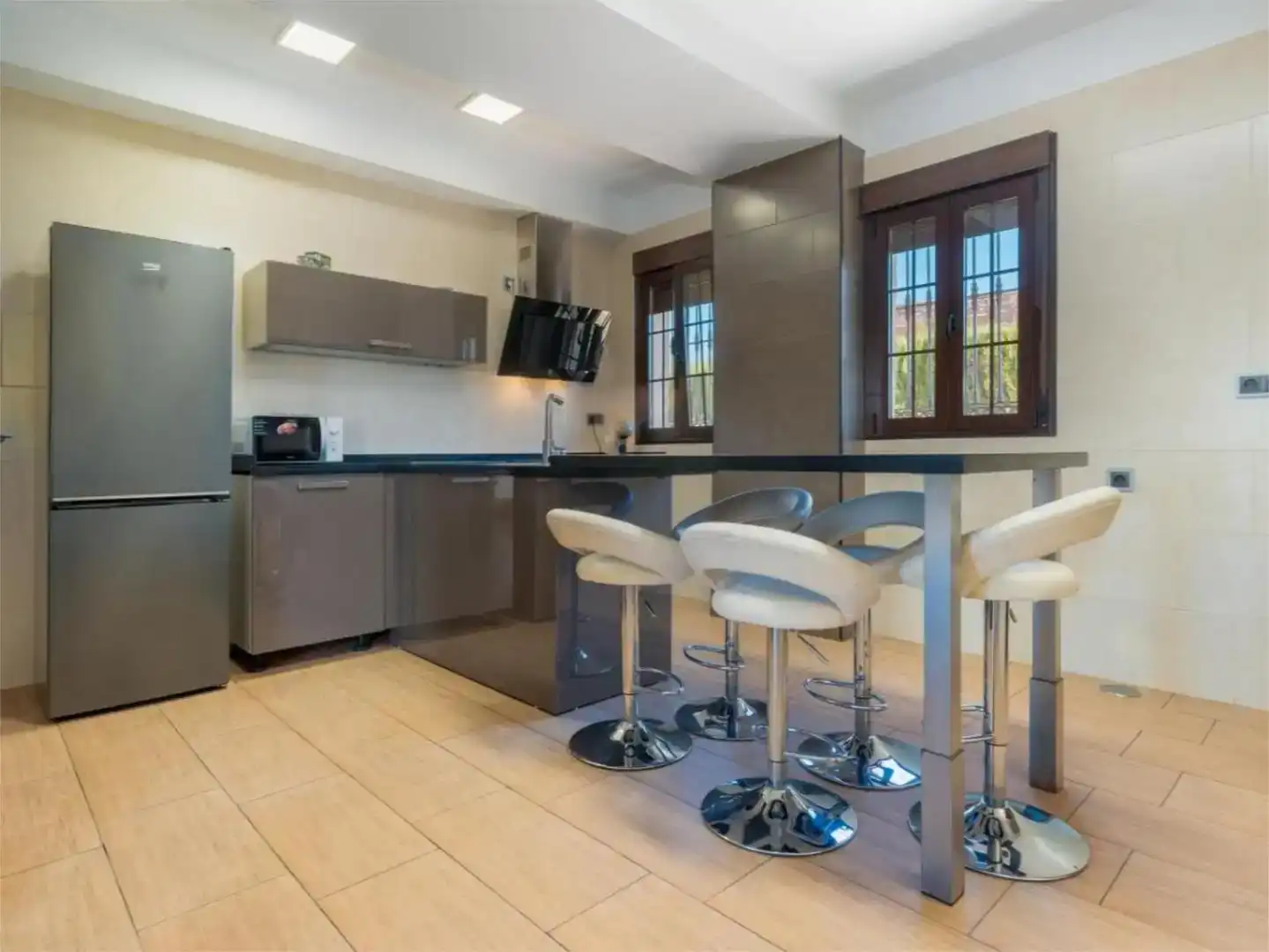Cocina de Casa o chalet en venta en Lora del Río con Aire acondicionado, Piscina y Balcón