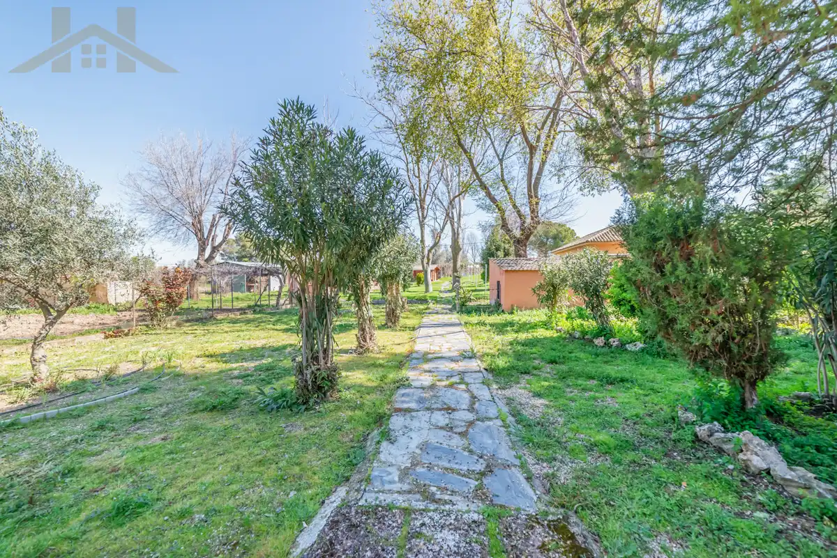Country homes for sale in Ciempozuelos  with Private garden, Storage room and Swimming Pool