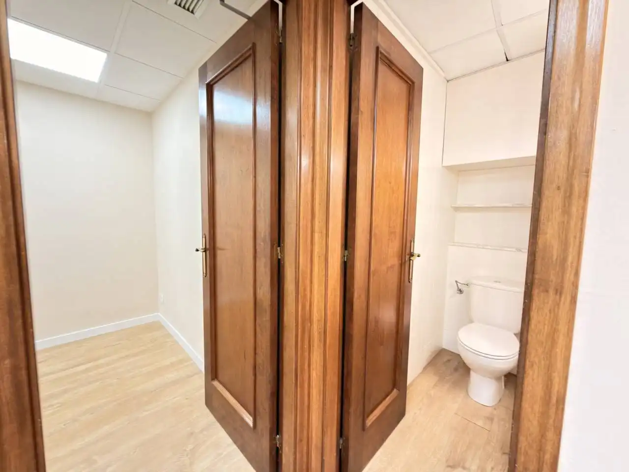 Baño de Oficina de alquiler en Sarrià - Sant Gervasi