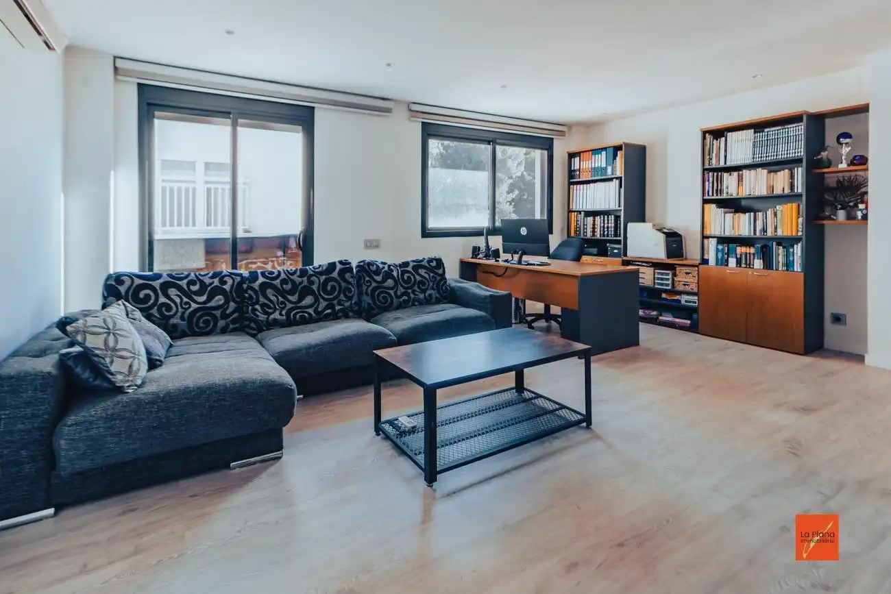Sala de estar de Casa adosada en venta en Tortosa con Calefacción y Terraza