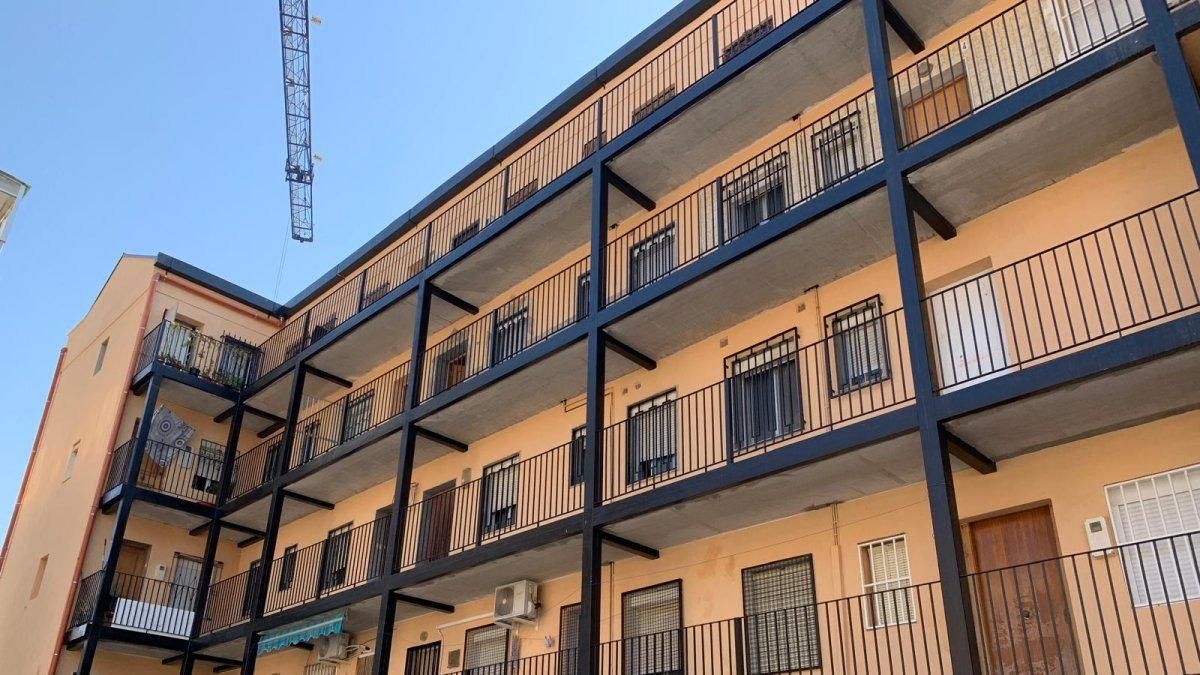 Vista exterior de Piso en venta en  Almería Capital