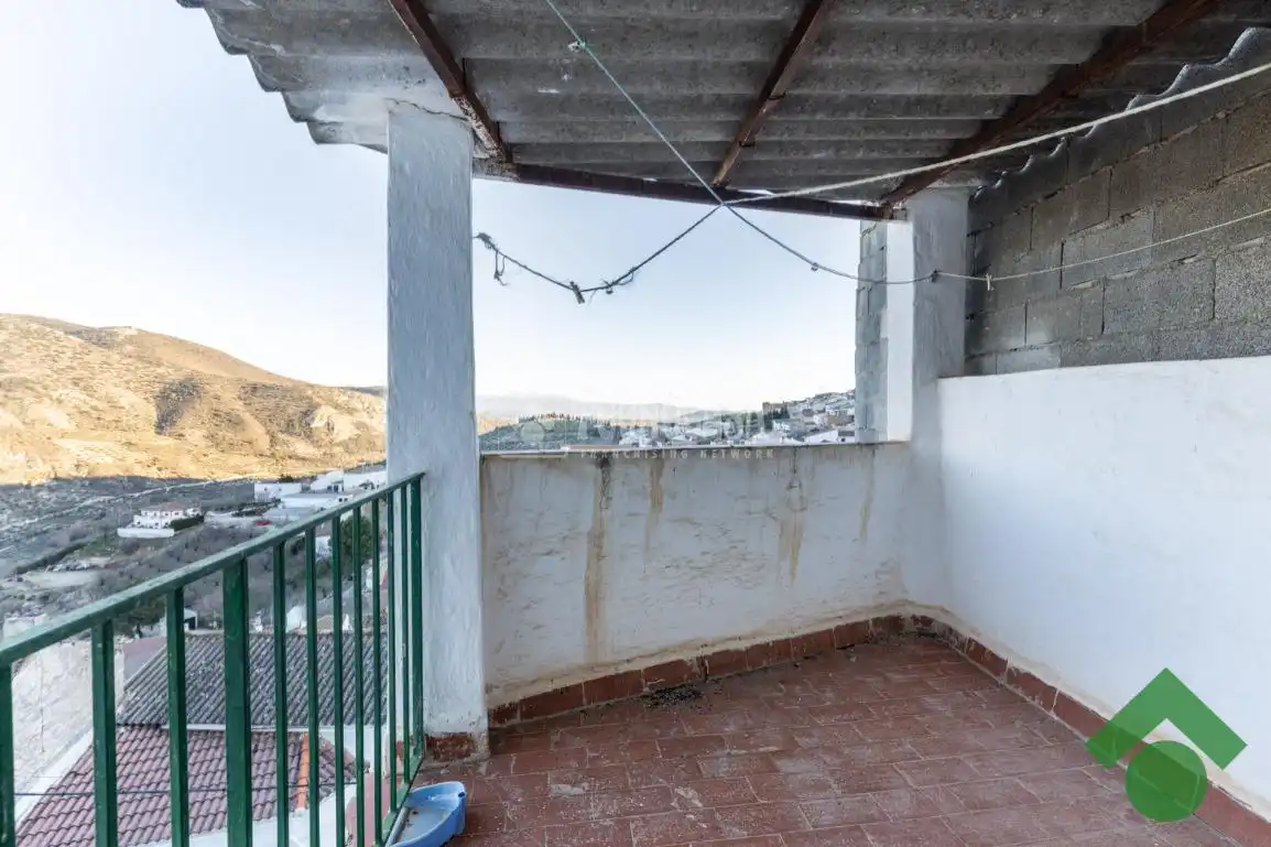 Vista exterior de Casa adosada en venta en Colomera con Terraza