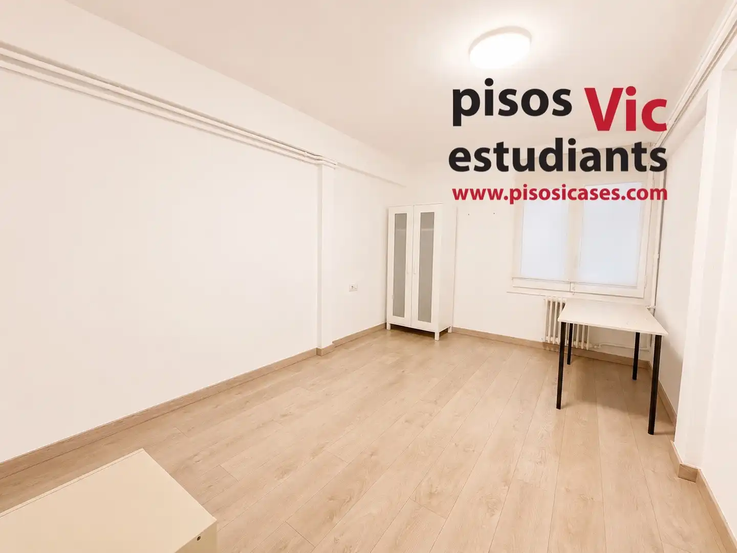 Piso de alquiler en Vic con Calefacción, Amueblado y Horno