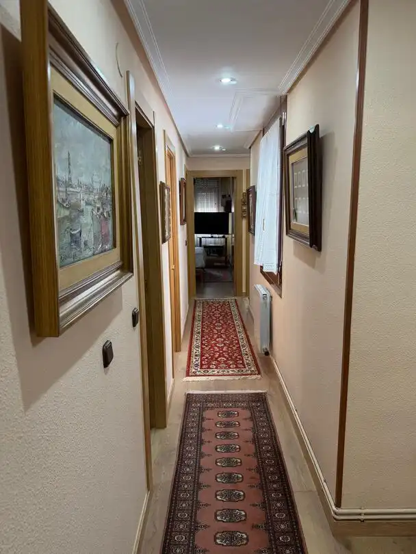 Wohnung zum Verkauf in Vitoria - Gasteiz mit Heizung, Terrasse und Abstellraum