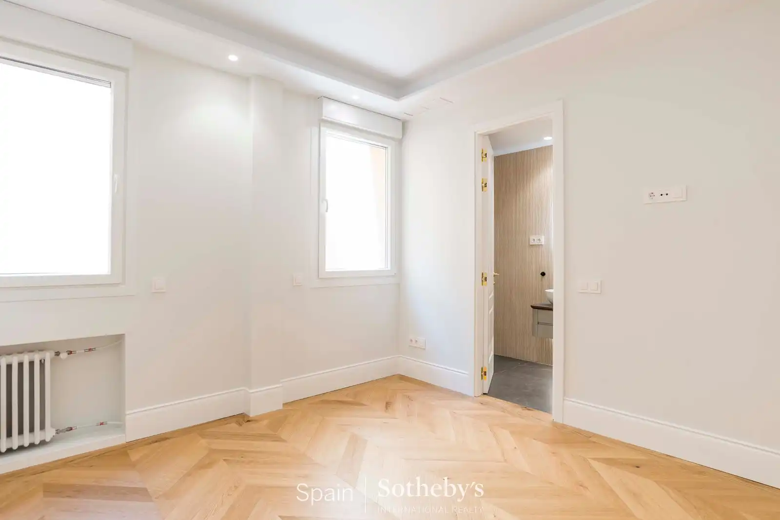 Dormitori de Apartament en venda en Madrid amb Aire condicionat i Calefacció