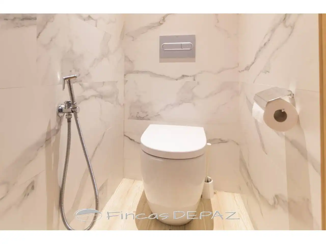 Bathroom of Office for sale in Gavà Mar