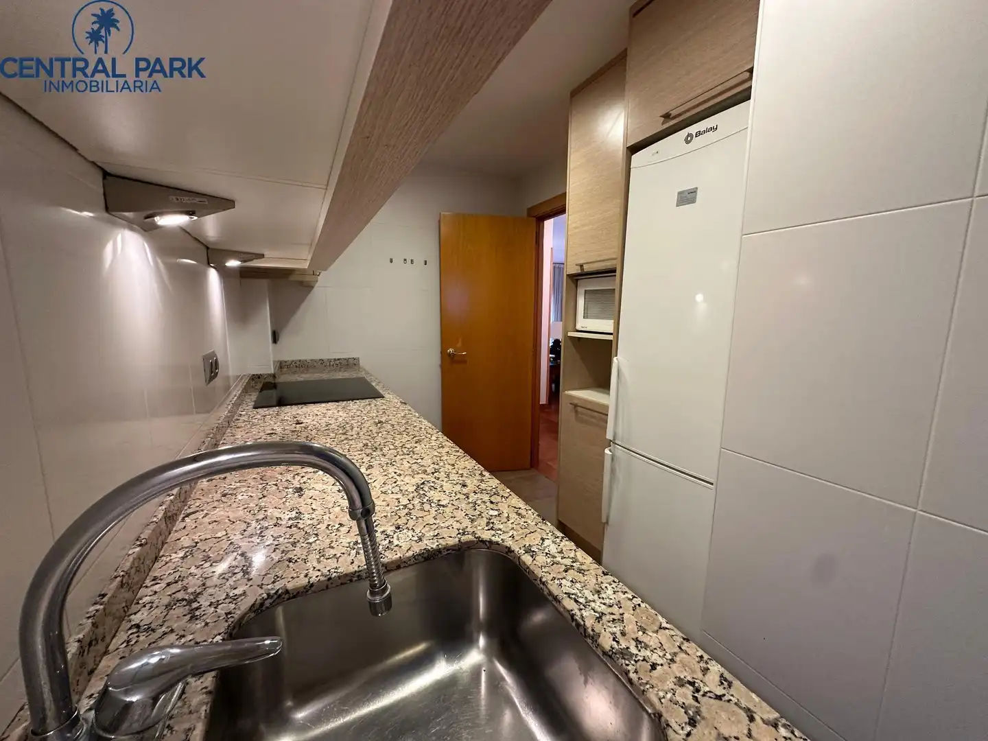 Cocina de Apartamento en venta en Salou con Aire acondicionado, Terraza y Amueblado