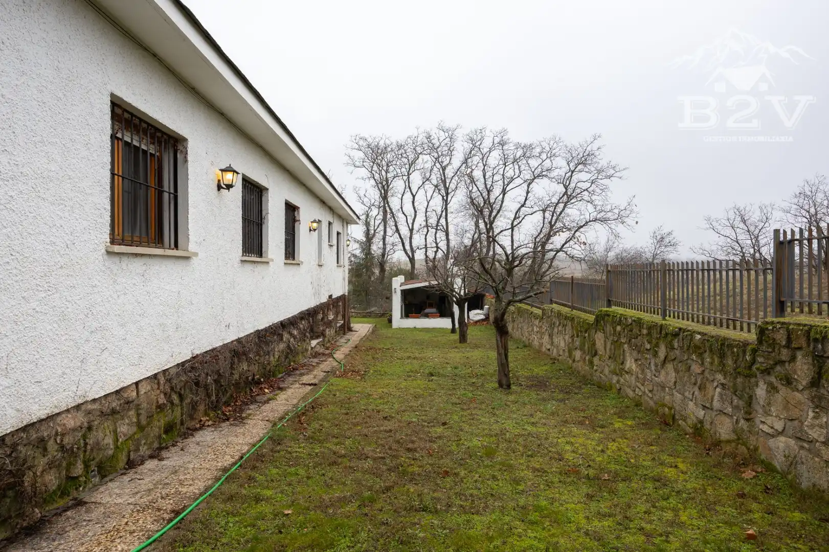 Vista exterior de Casa o xalet en venda en Soto del Real amb Calefacció, Jardí privat i Terrassa