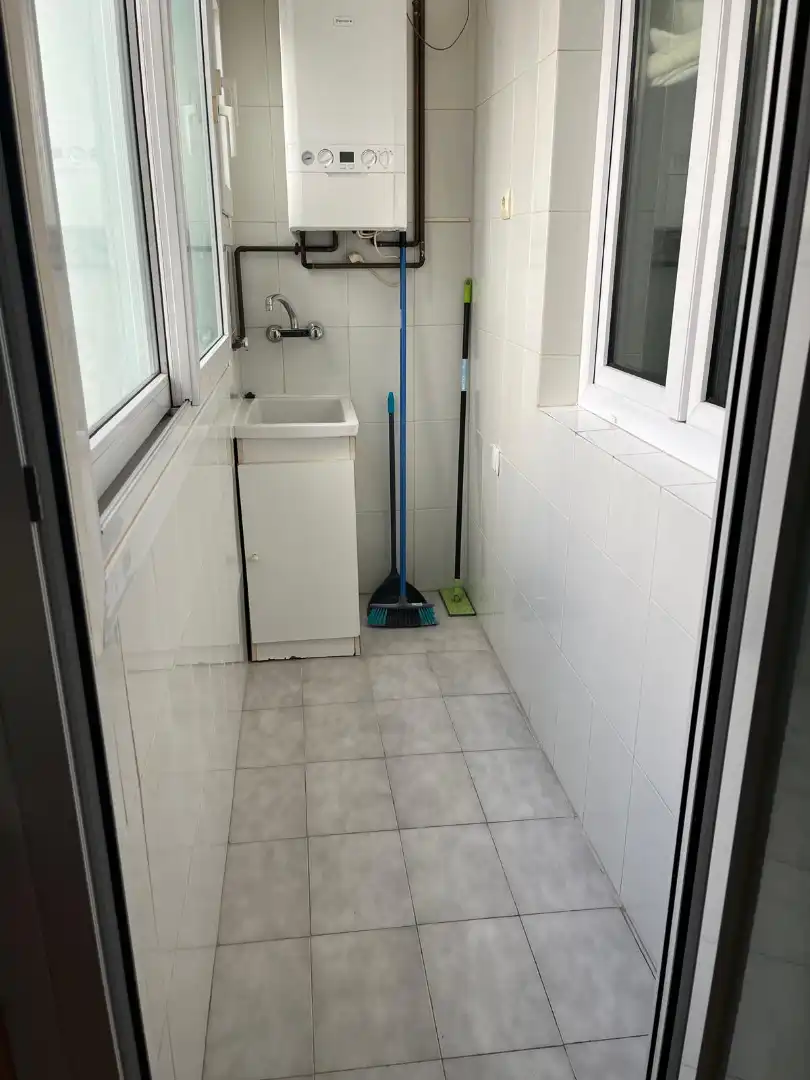 Badezimmer von Wohnung zum Verkauf in Valencia mit Klimaanlage, Heizung und Parkett