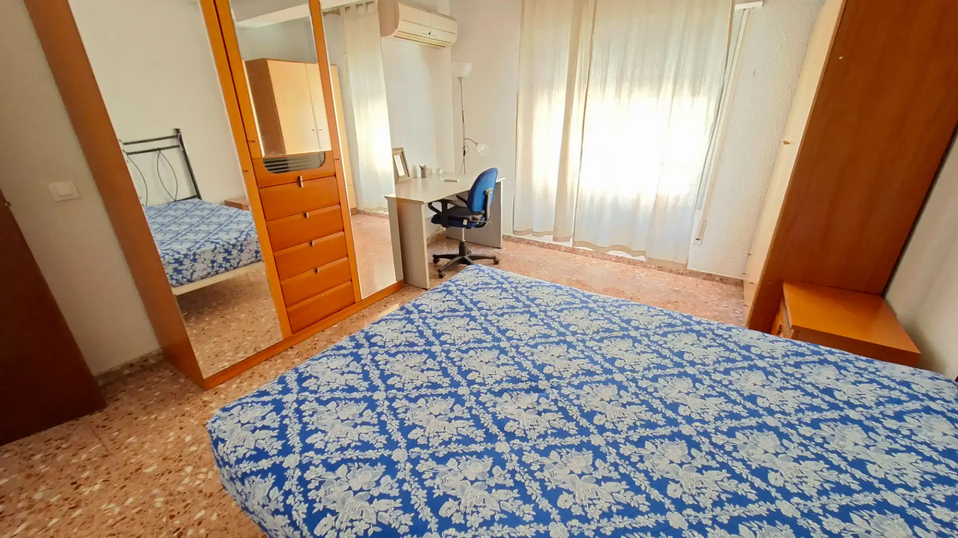 Wohnung zur Miete in Calle Capitán Torregrosa, Centro