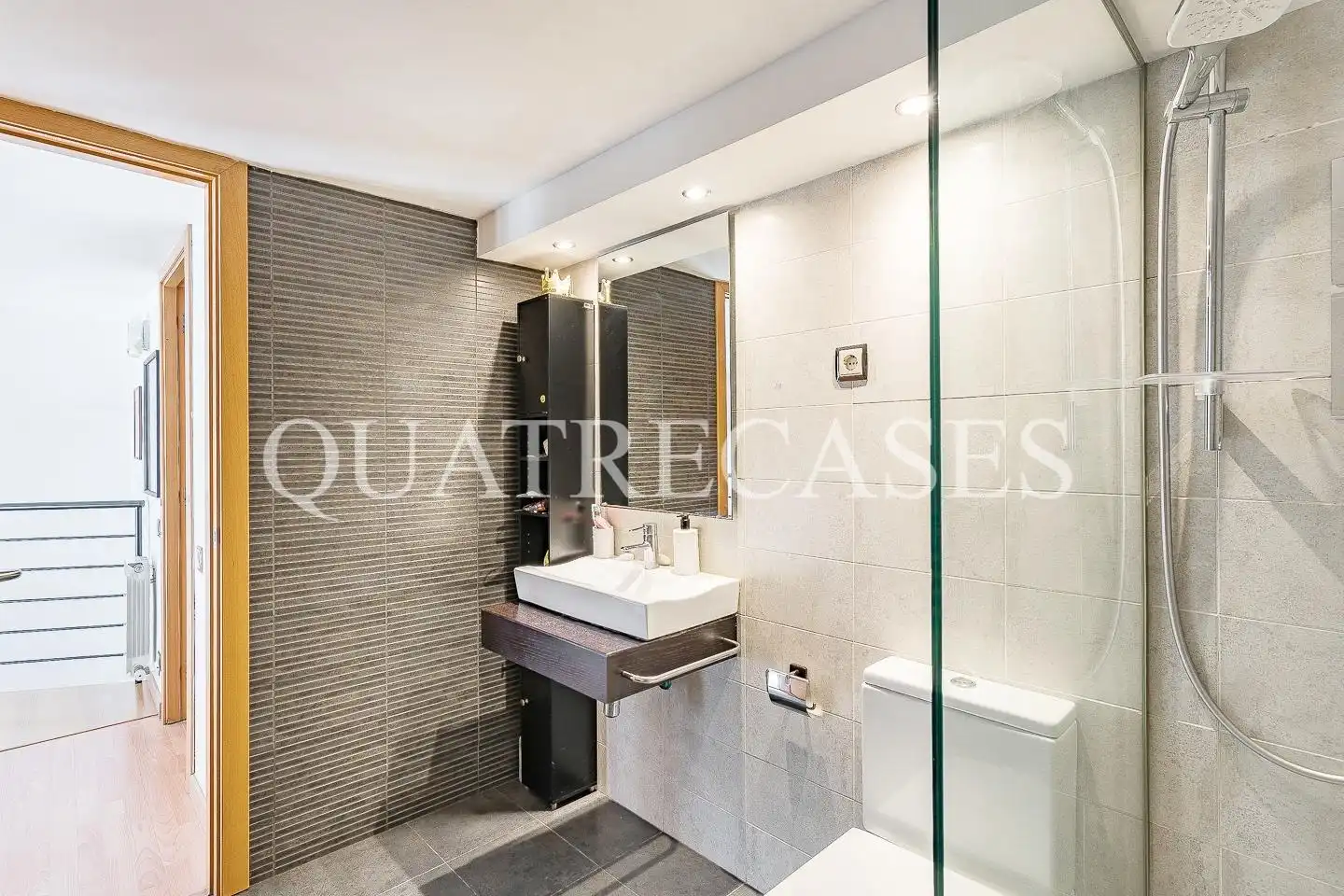 Baño de Piso en venta en Barcelona con Aire acondicionado, Calefacción y Parquet