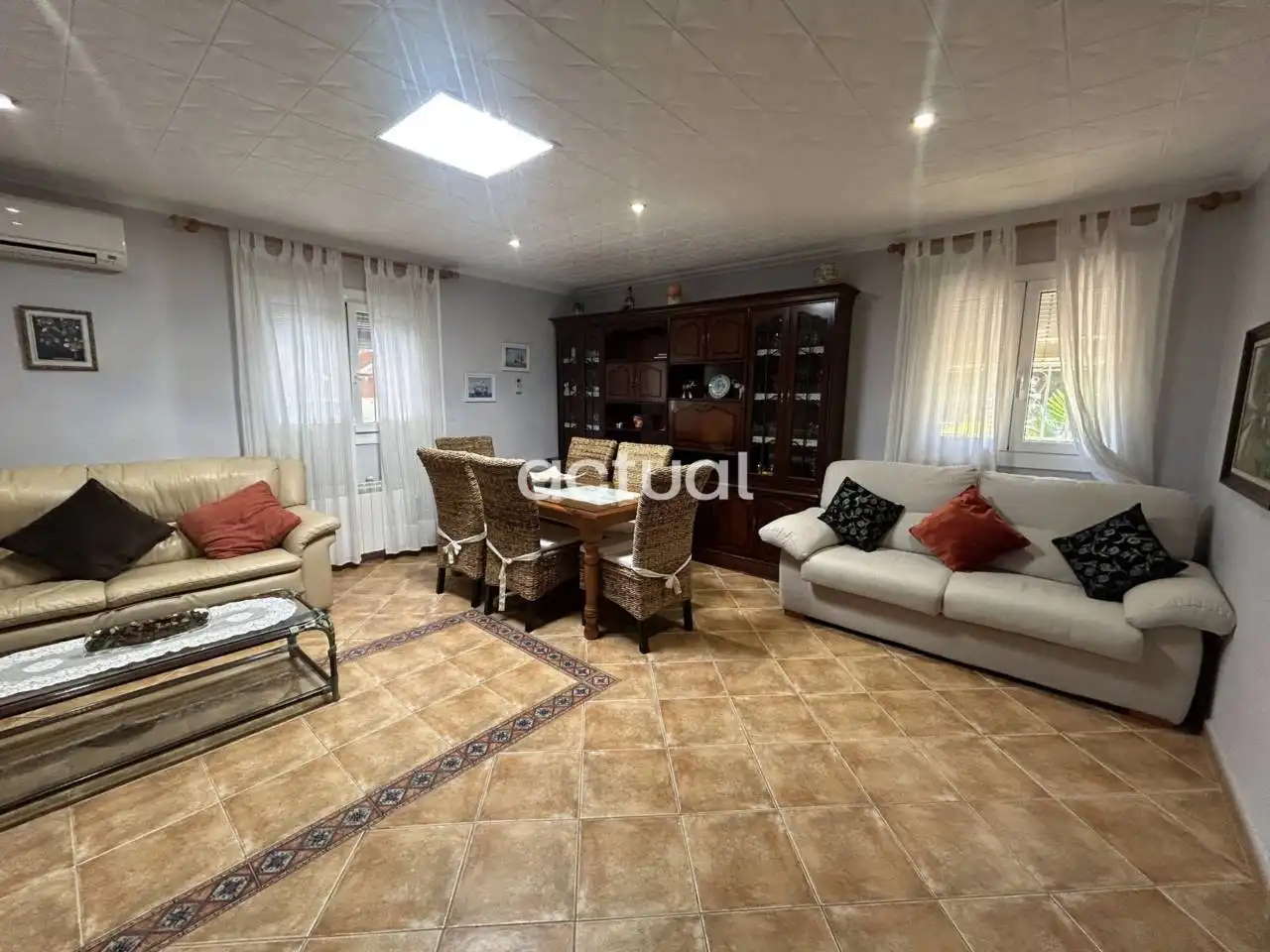 Sala d'estar de Casa o xalet en venda en Vidreres amb Aire condicionat, Calefacció i Jardí privat