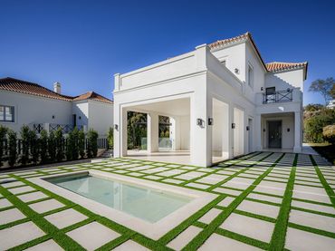 Casa con piscina in vendita a Nueva Andalucía