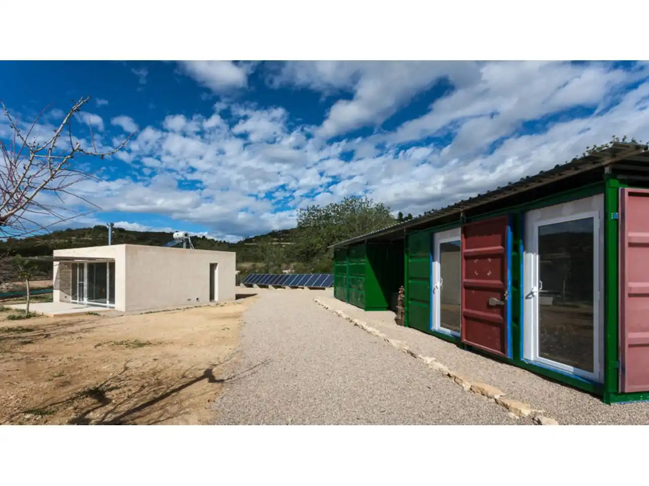 Vista exterior de Finca rústica en venda en Cervera del Maestre amb Jardí privat i Moblat