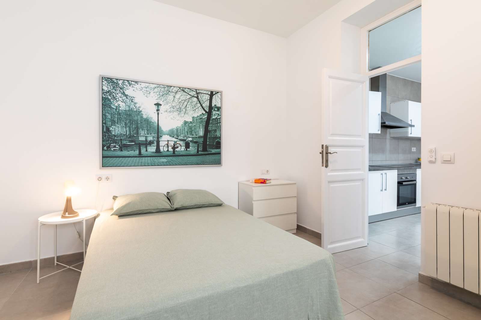 Bedroom of Flat to share in  Valencia Capital  with Air Conditioner, Heating and Terrace