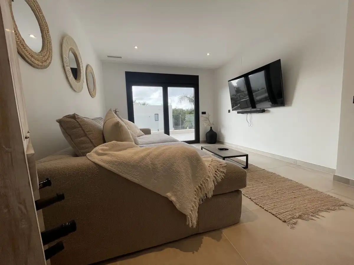 Sala de estar de Casa o chalet de alquiler en Marbella con Aire acondicionado, Jardín privado y Piscina