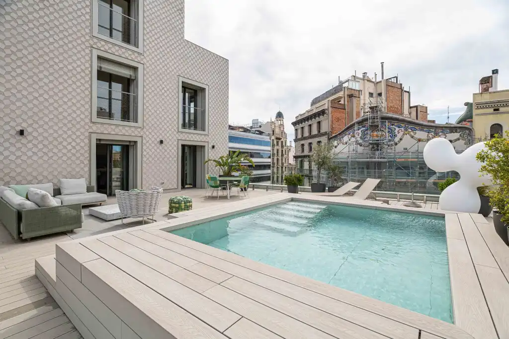 Terrassa de Apartament en venda en Barcelona amb Terrassa, Moblat i Jacuzzi