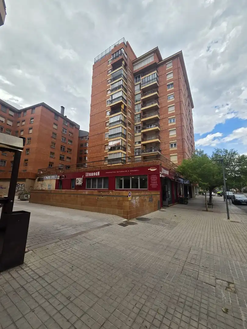 Pis amb balcó en venda a Avenida RUIZ JARABO, imagen 19