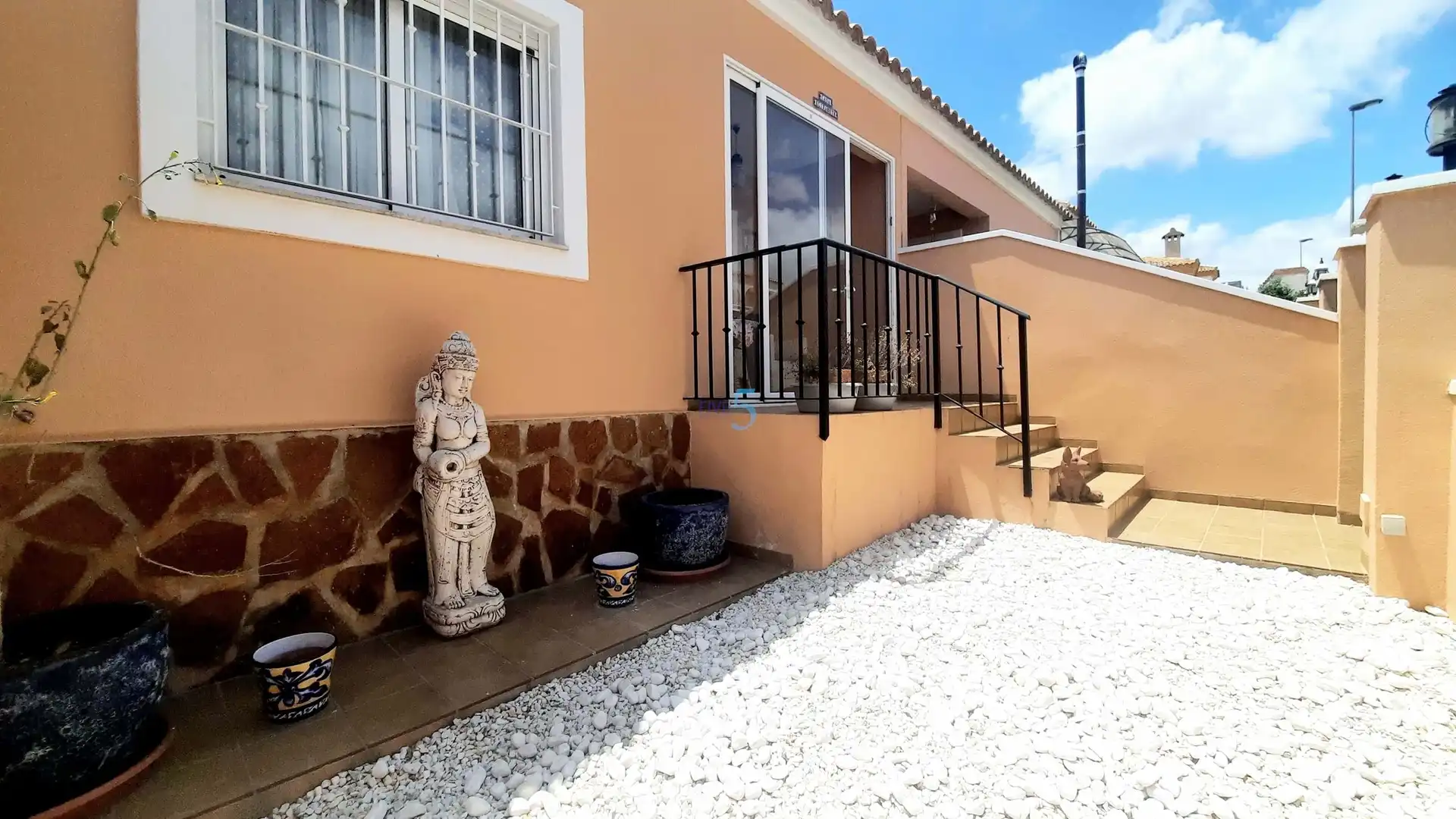 Vista exterior de Casa adosada en venta en Pilar de la Horadada con Terraza
