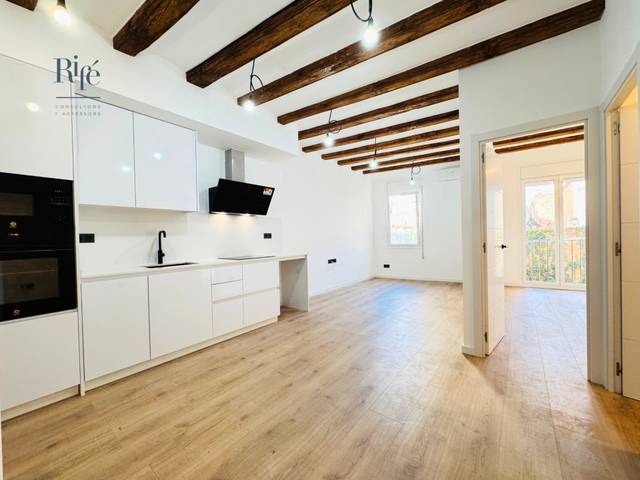 Piso en Venta en Carrer de les Carretes en El Raval