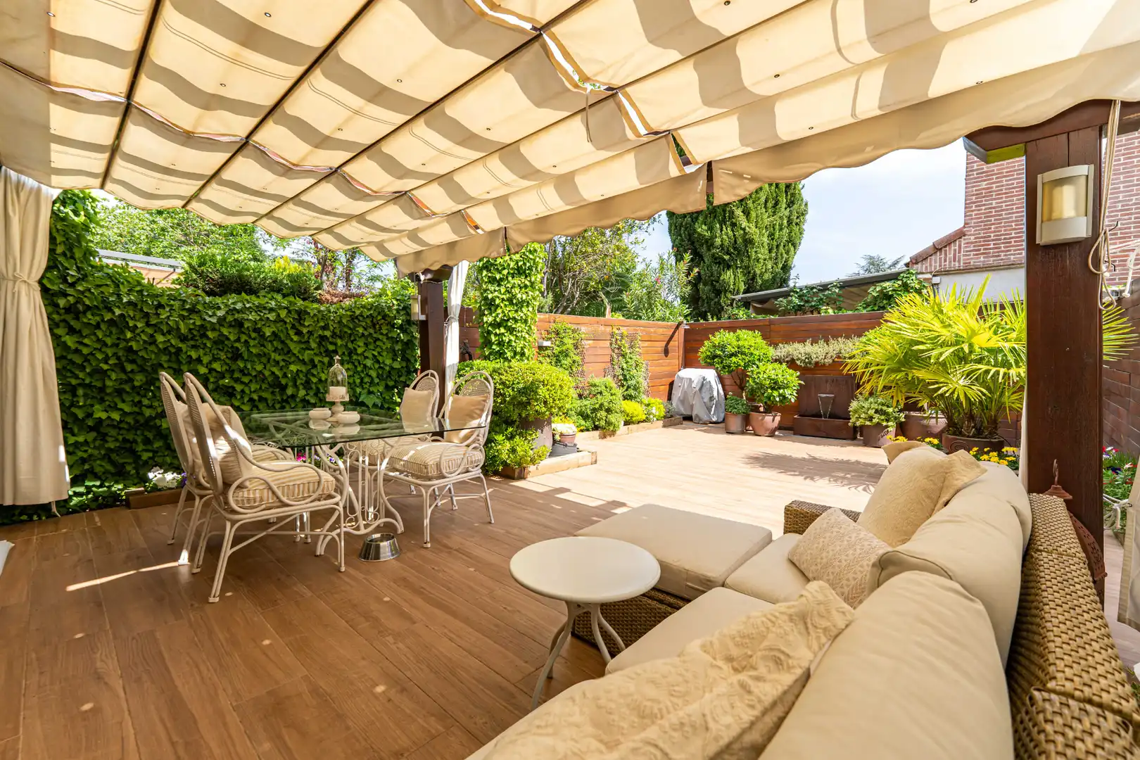 Terraza de Casa adosada en venta en Las Rozas de Madrid con Aire acondicionado, Calefacción y Jardín privado
