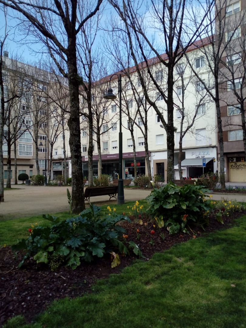 Exterior view of Flat for sale in Pontevedra Capital   with Heating, Parquet flooring and Furnished