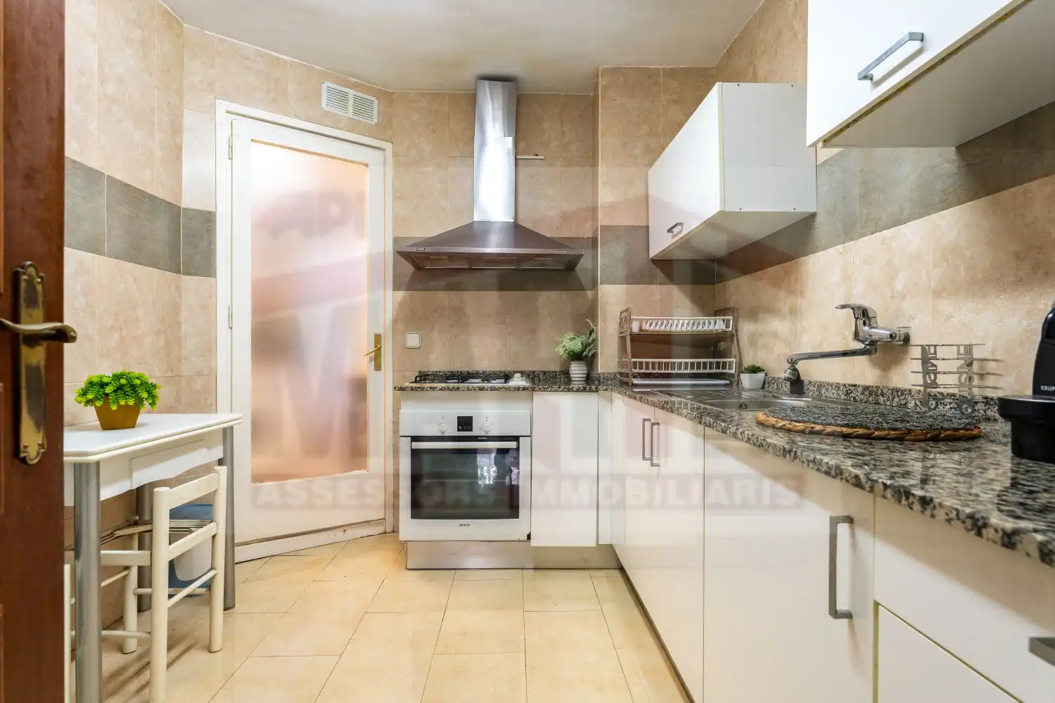 Cocina de Piso en venta en Reus con Calefacción, Terraza y Trastero