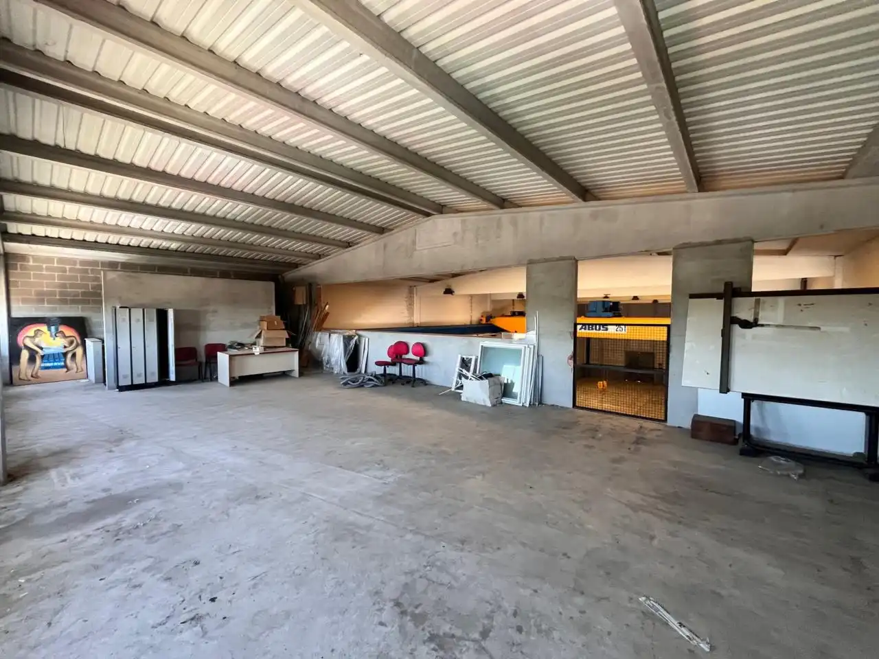 Nave industrial en venta en Piera con Alarma