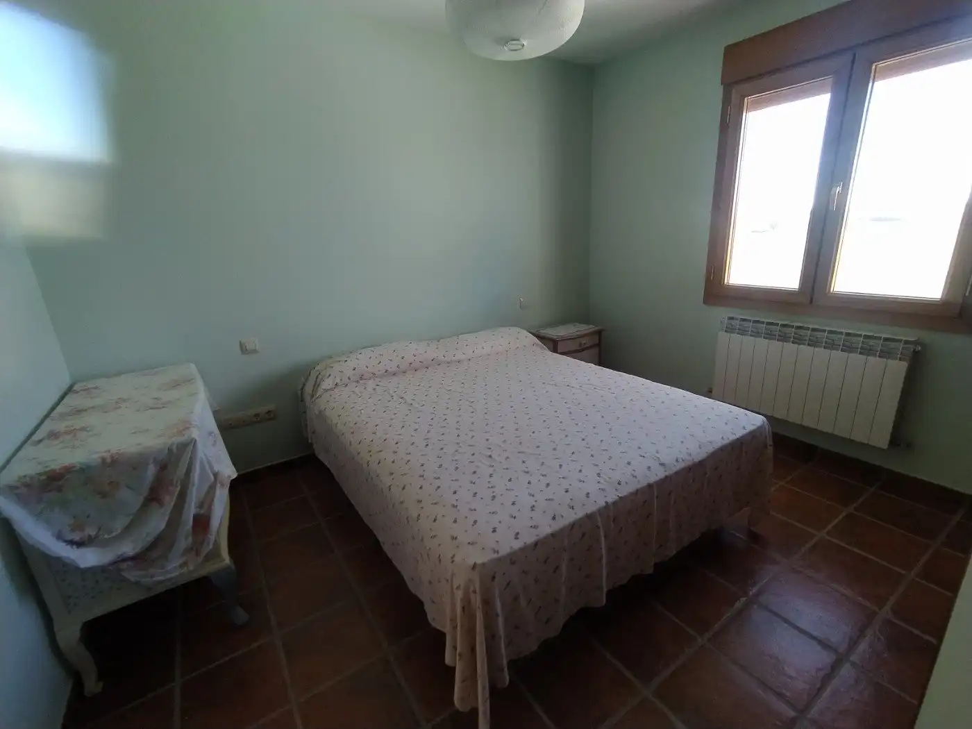 Habitación de Casa o chalet en venta en Cozuelos de Fuentidueña con Calefacción, Jardín privado y Piscina