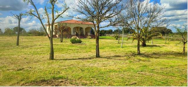 Casa-chalet en Venta en Alcuéscar