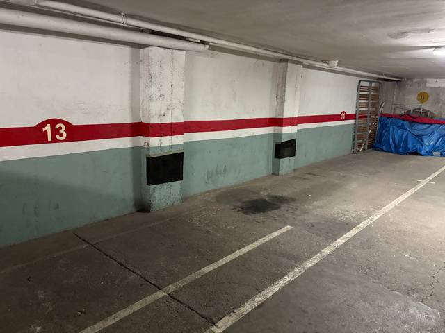 Garaje en Alquiler en Carrer de la Creu en Eixample Nord