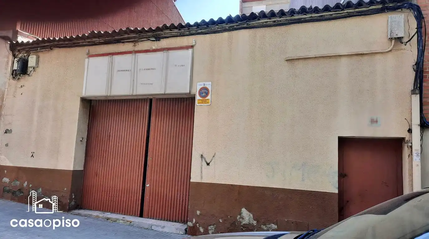 Vista exterior de Nave industrial en venta en Terrassa