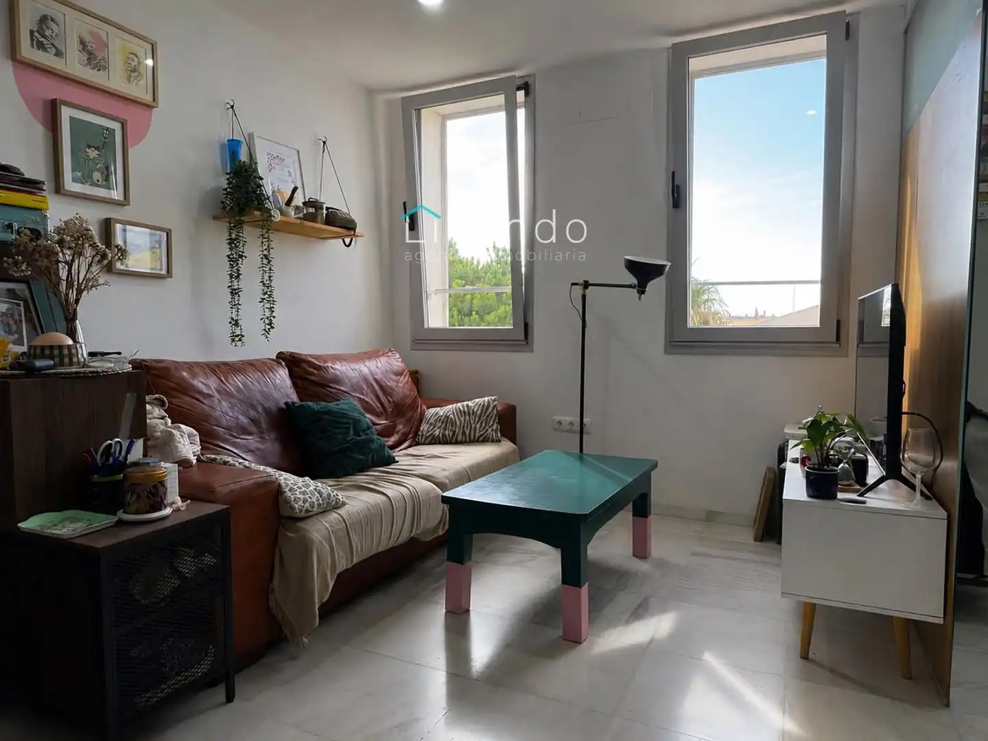 Sala d'estar de Pis en venda en Conil de la Frontera amb Moblat