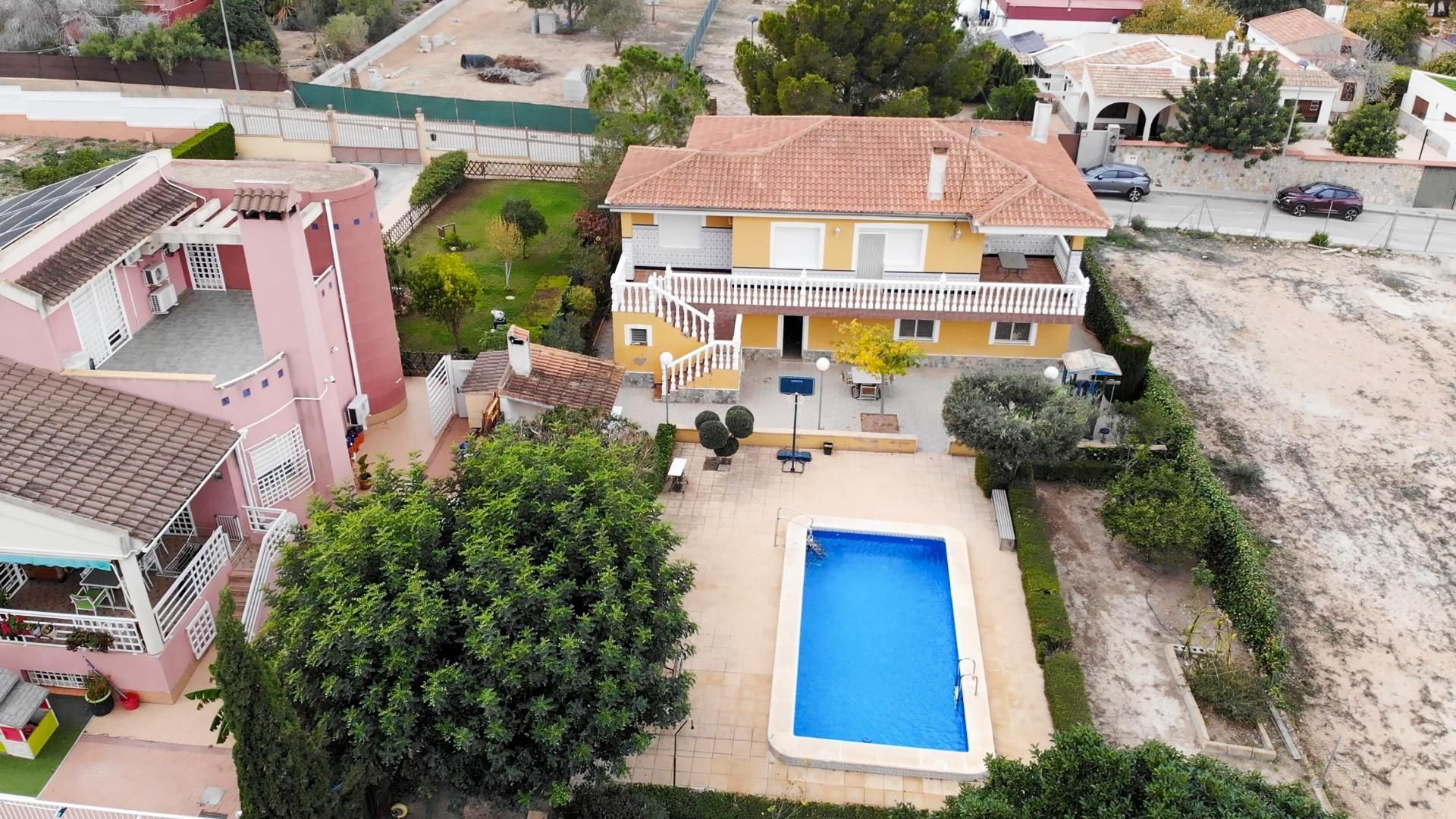 Vista exterior de Casa o chalet en venta en Orihuela con Aire acondicionado, Jardín privado y Terraza