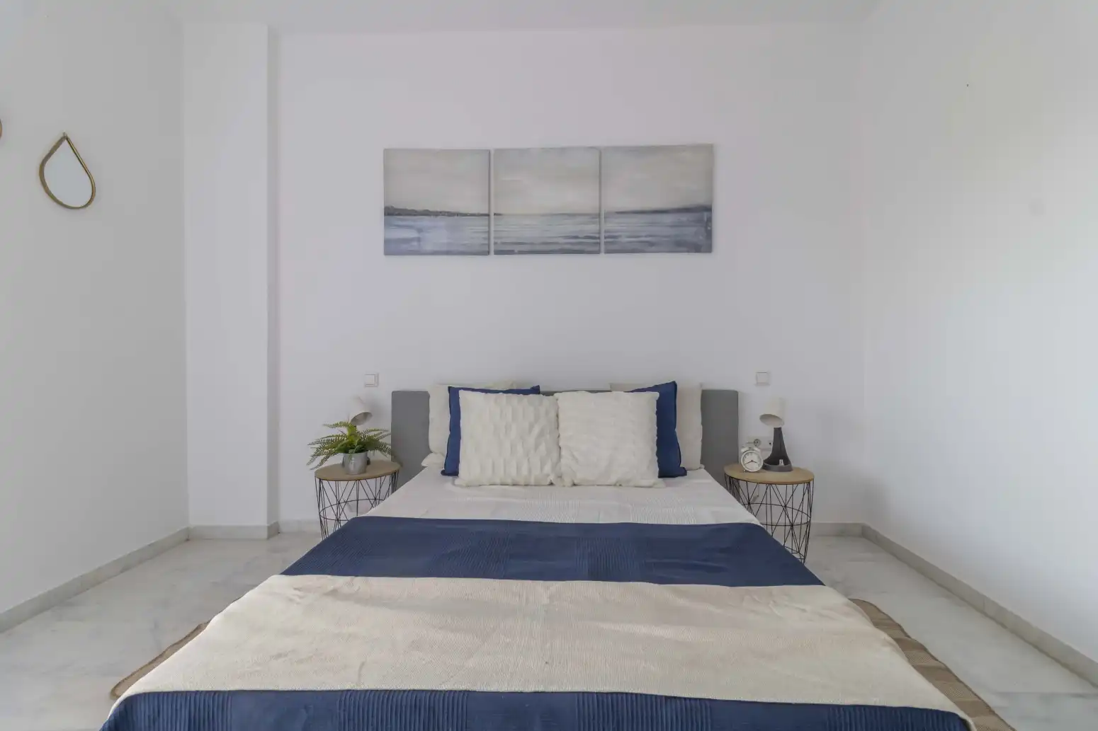 Schlafzimmer von Wohnung zum Verkauf in Mairena del Aljarafe mit Klimaanlage, Privatgarten und Terrasse