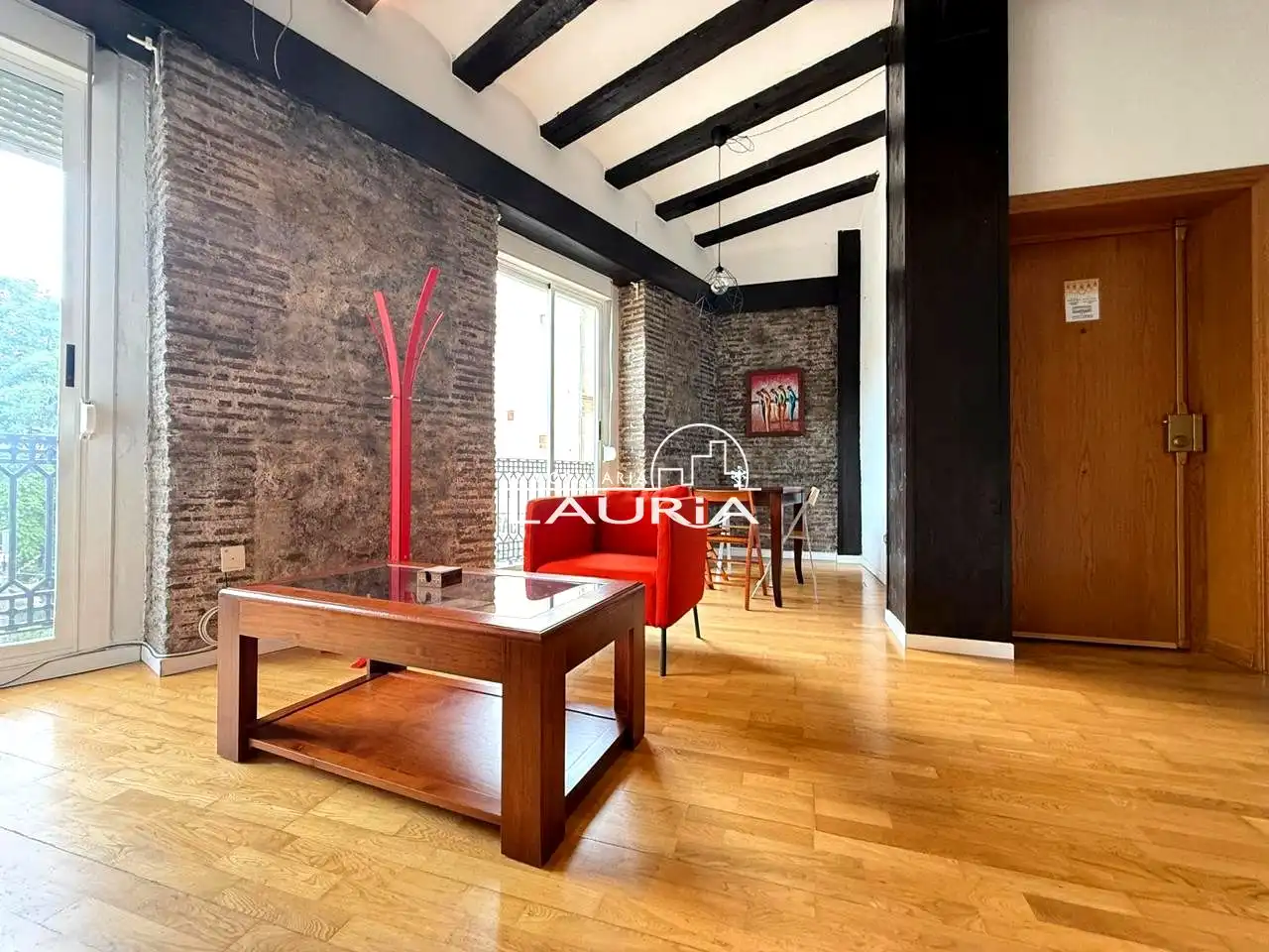 Exterior view of Flat for rent in  Valencia Capital  with Air Conditioner, Furnished and Balcony