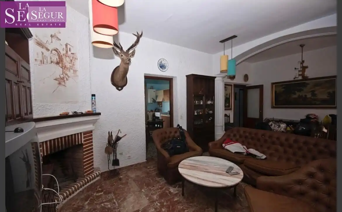 Sala d'estar de Casa o xalet en venda en Conil de la Frontera amb Jardí privat, Terrassa i Traster