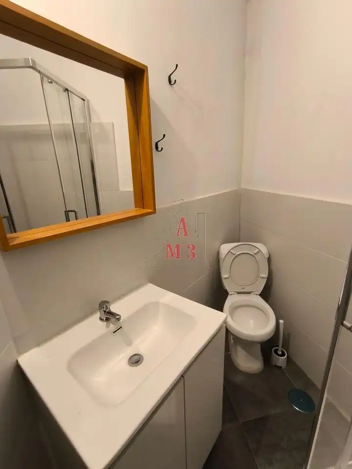 Baño de Piso para compartir en León Capital  con Calefacción y Amueblado
