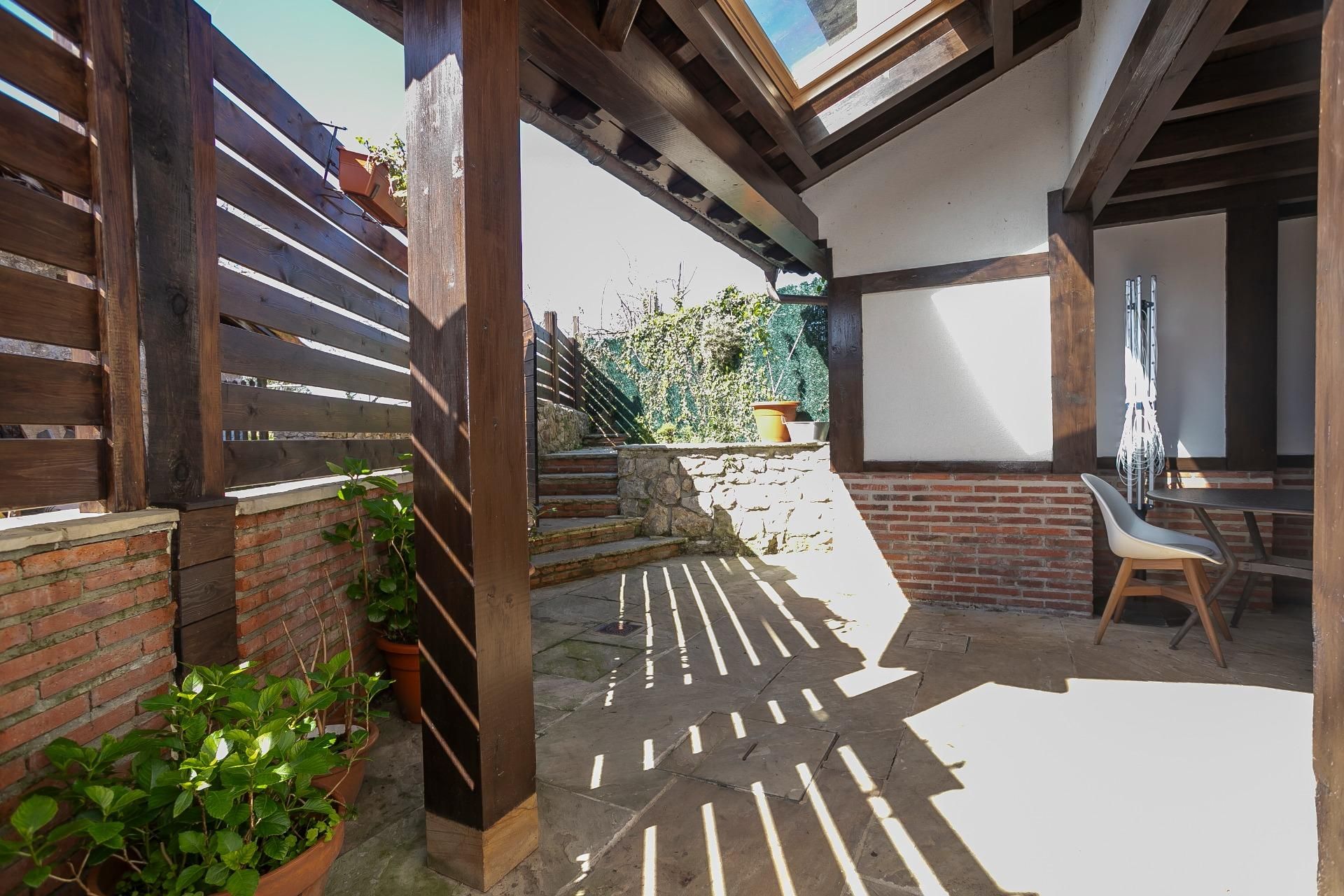 Terrassa de Casa o xalet en venda en San Vicente de la Barquera amb Jardí privat