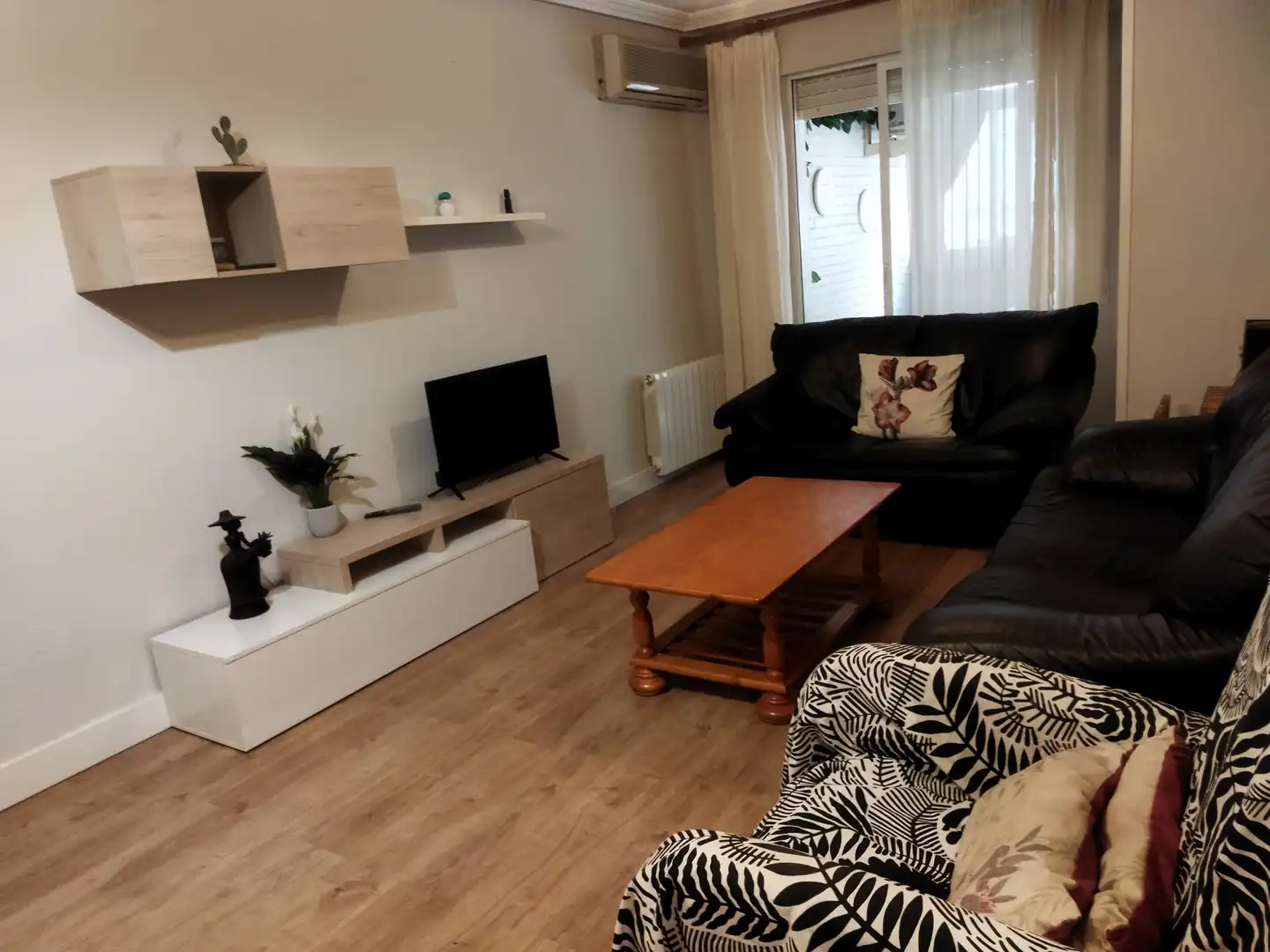 Piso en venta en Calle Santa Teresa de Jesús, Centro - Corte Inglés