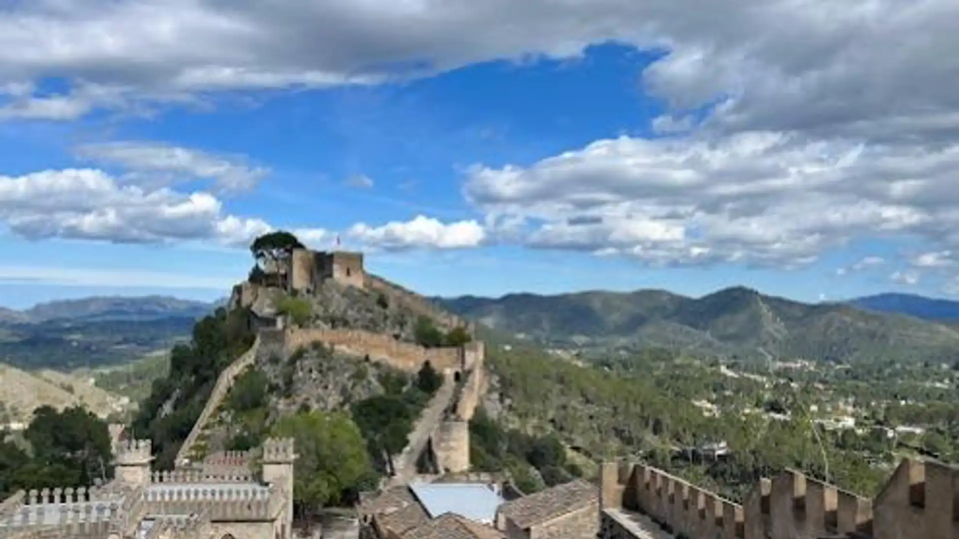 Vista exterior de Casa o xalet en venda en Xàtiva amb Terrassa i Balcó