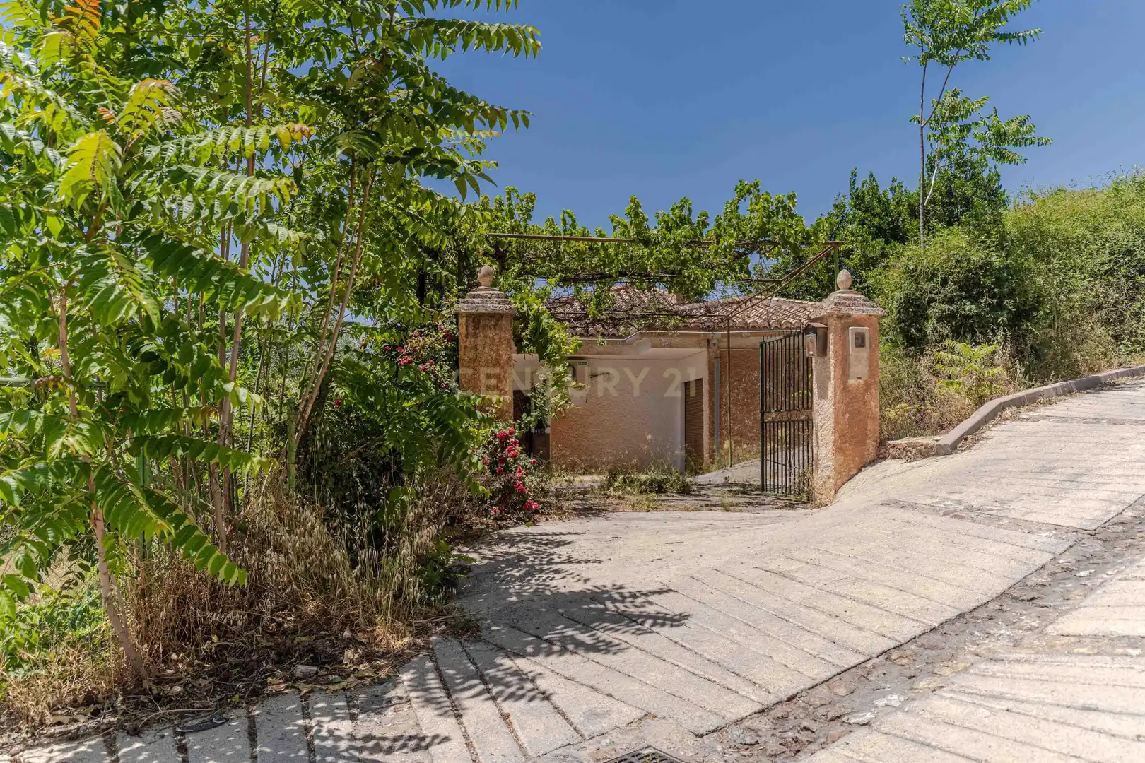 Finca rústica en venta en Carataunas con Jardín privado, Trastero y Piscina