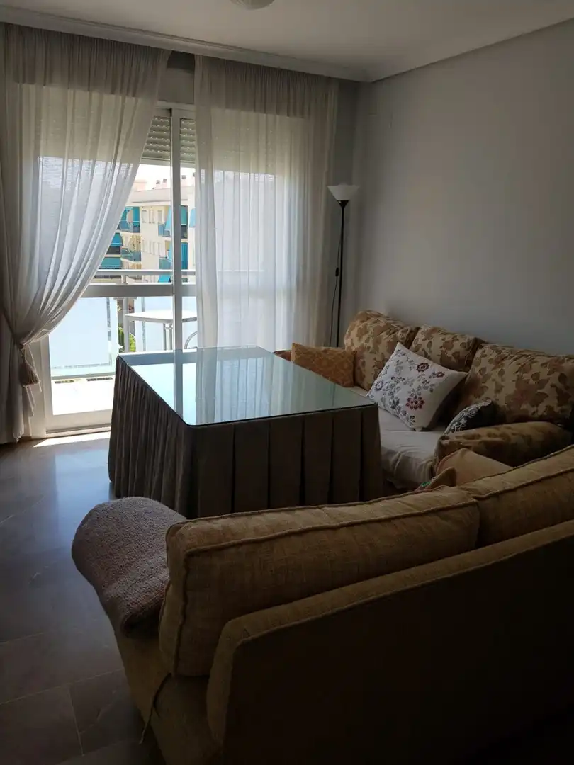 Sala d'estar de Pis de lloguer en Córdoba amb Aire condicionat, Calefacció i Jardí privat