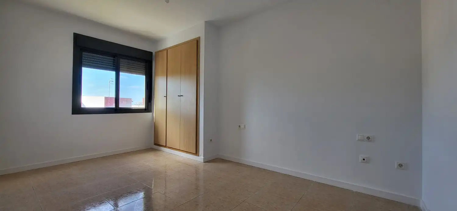 Habitación de Apartamento en venta en Deltebre con Balcón