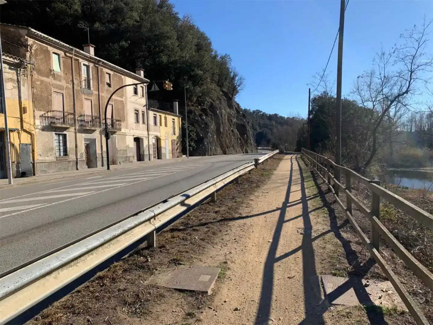 Vista exterior de Finca rústica en venda en Bescanó amb Aire condicionat i Balcó
