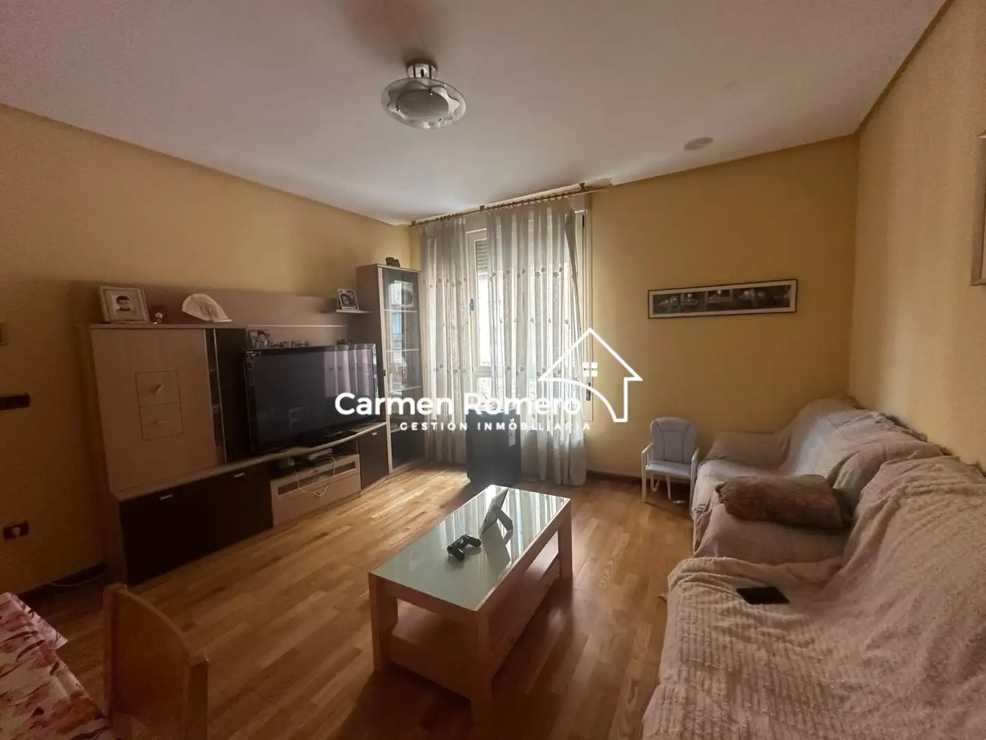 Living room of Flat for sale in Salamanca  with Heating, Parquet flooring and Terrace