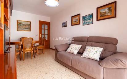Living room of Flat for sale in  Barcelona Capital  with Heating and Balcony