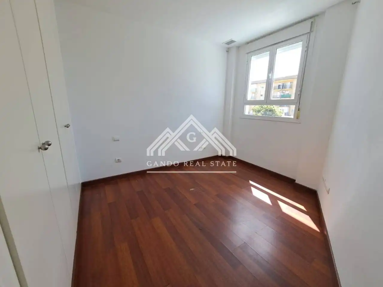 Bedroom of Duplexes for sale in Dos Hermanas  with Air Conditioner, Parquet flooring and Terrace